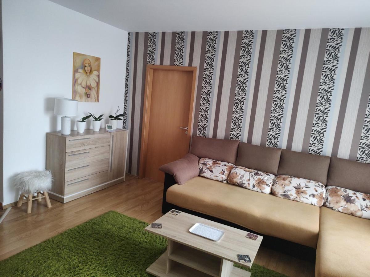 Avantgarden1 .Apartament Lux Braşov Buitenkant foto